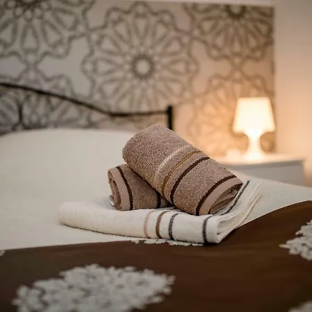 Apartment Godinic Palit